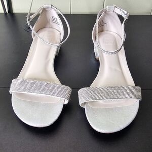 David's Bridal Allover Crystal Glitter Block Heel Sandals Size 8 STYLE# CALE